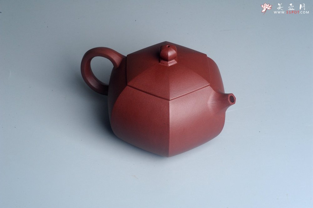 紫砂壶图片：美壶特惠 潜力股凌晨 全手工紫红泥六方西施壶 - 宜兴紫砂壶网