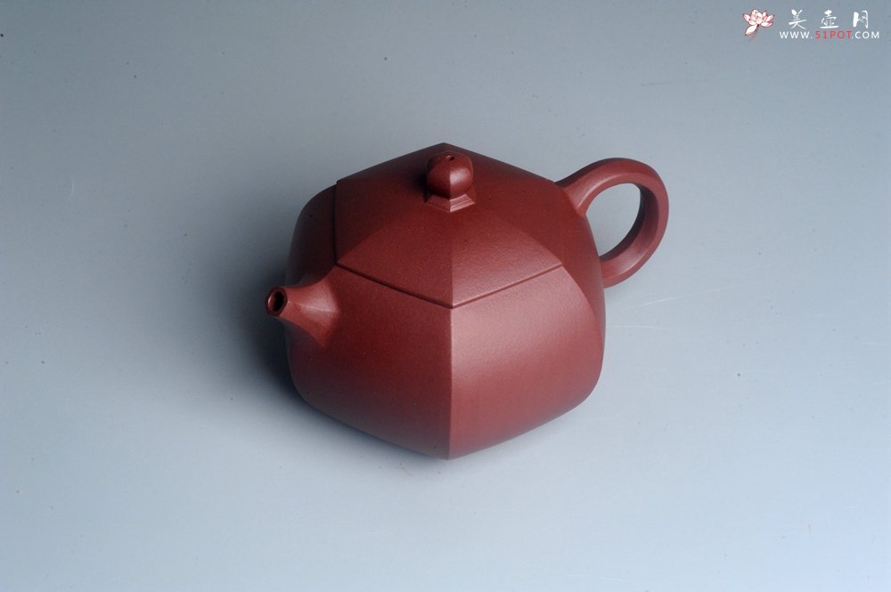 紫砂壶图片：美壶特惠 潜力股凌晨 全手工紫红泥六方西施壶 - 宜兴紫砂壶网