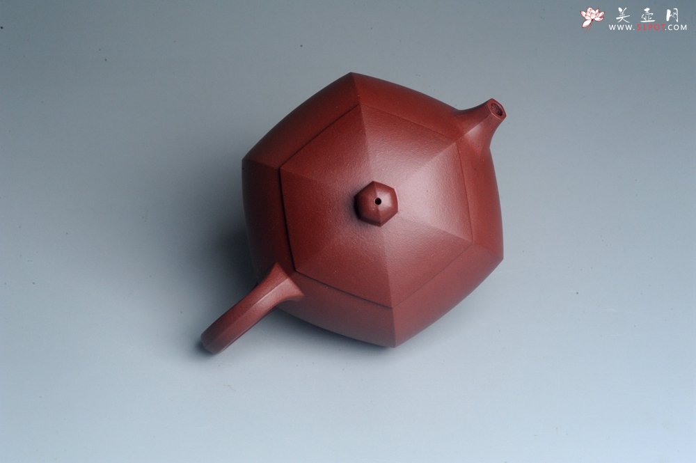 紫砂壶图片：美壶特惠 潜力股凌晨 全手工紫红泥六方西施壶 - 宜兴紫砂壶网