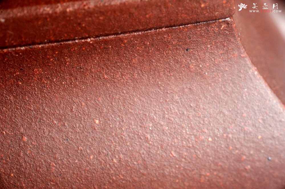 紫砂壶图片：美壶特惠 全手工镶接四方吉金壶 泥料超好 茶人醉爱 - 宜兴紫砂壶网