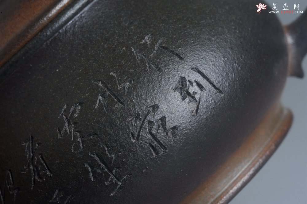 紫砂壶图片：美壶特惠 精致柴烧青灰泥潘壶手工紫砂壶 茶壶 茶具 单壶 - 宜兴紫砂壶网