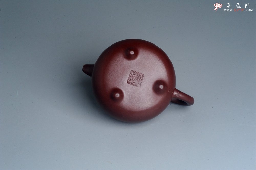 紫砂壶图片：潜力股周小培老师 4号井深井红皮龙 超精致全手工三足乳鼎茶壶 - 宜兴紫砂壶网