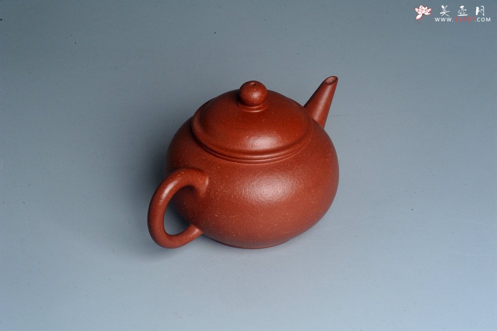 紫砂壶图片：美壶特惠 潜力股殷老师全手工特好降坡泥水平壶 茶人醉爱 - 宜兴紫砂壶网