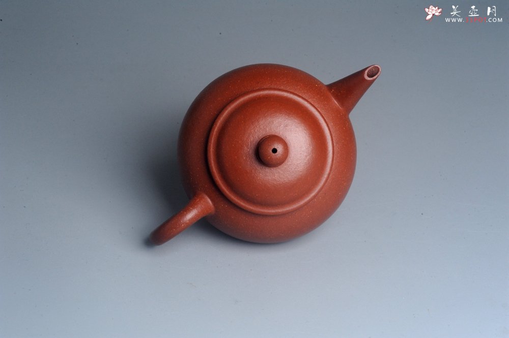 紫砂壶图片：美壶特惠 潜力股殷老师全手工特好降坡泥水平壶 茶人醉爱 - 宜兴紫砂壶网