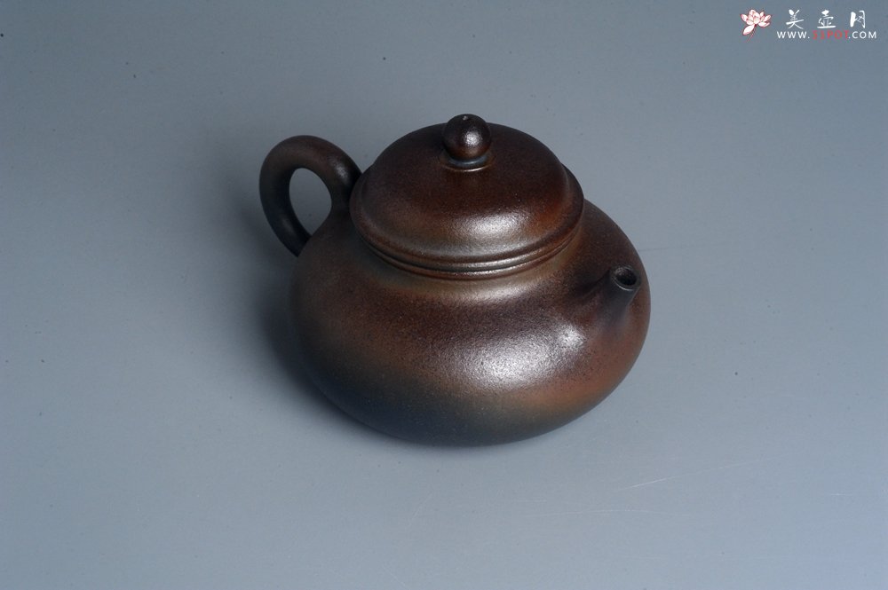紫砂壶图片：美壶特惠 精致柴烧青灰泥容天壶手工紫砂壶 茶壶 茶具 单壶 - 宜兴紫砂壶网
