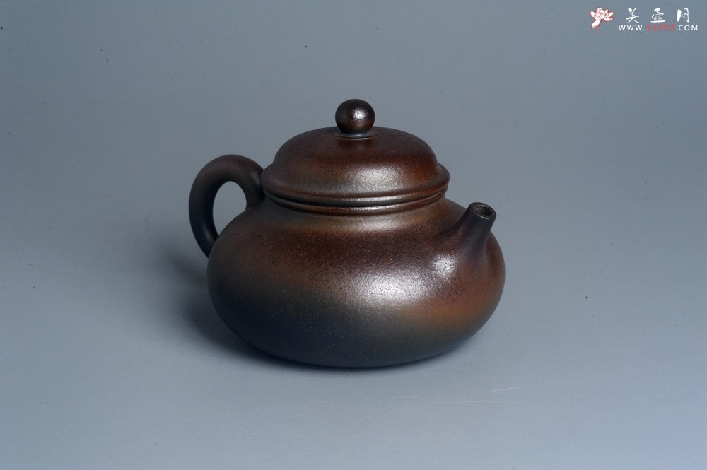 紫砂壶图片：美壶特惠 精致柴烧青灰泥容天壶手工紫砂壶 茶壶 茶具 单壶 - 宜兴紫砂壶网