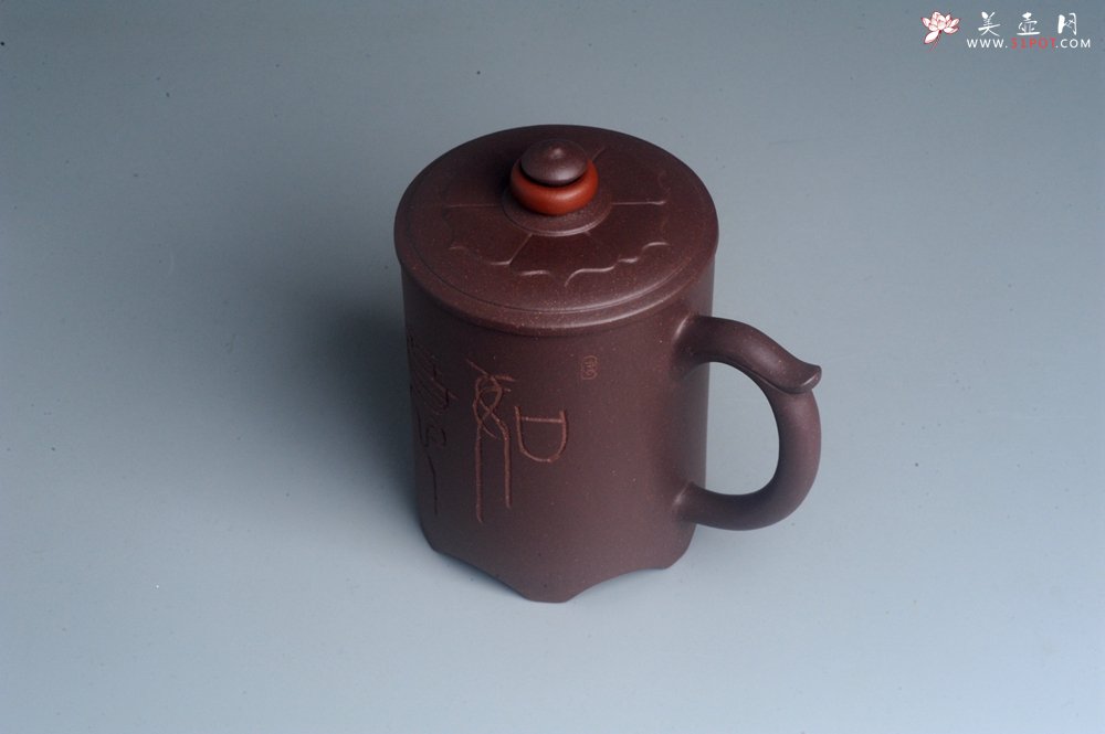 紫砂壶图片：美杯特惠 办公旅行便携式茶具如意盖杯 泥料超好 - 宜兴紫砂壶网