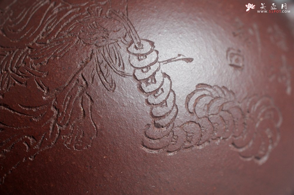 紫砂壶图片：实力派工艺师周斌优质底槽青全手工精工西施茶壶 实力名家刘伟涛装饰 有钱真好 - 宜兴紫砂壶网