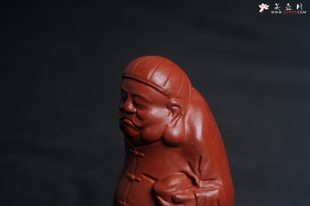 紫砂壶图片：精致大红袍朱泥财主手把件摆件茶宠 高6.5cm - 宜兴紫砂壶网