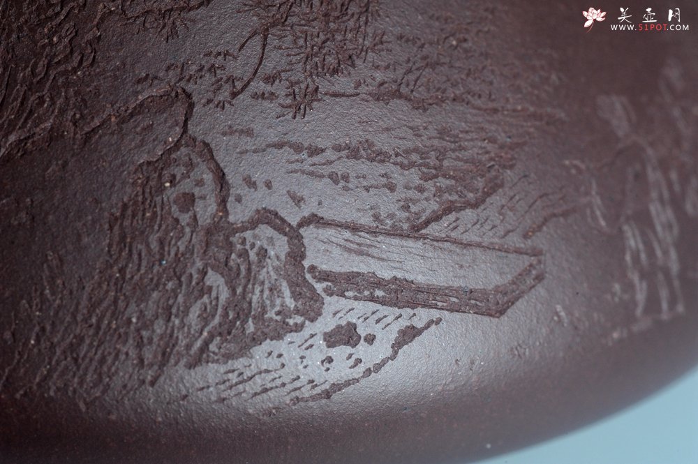 紫砂壶图片：实力派助工周斌 优质底槽青全手工精工 子冶石瓢壶 张听钢精刻山水 青山似欲留人住  香茗何妨为客尝 - 宜兴紫砂壶网