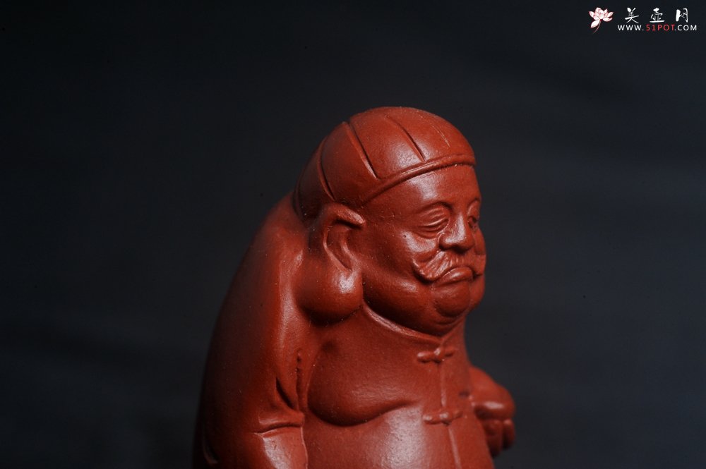 紫砂壶图片：精致大红袍朱泥财主手把件摆件茶宠 高6.5cm - 宜兴紫砂壶网