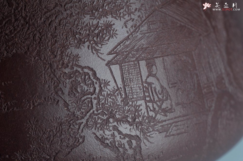 紫砂壶图片：实力派工艺师周斌 优质底槽青全手工精工 满瓢壶 张听钢装饰山水 好山一窗足 佳景四时宜 - 宜兴紫砂壶网