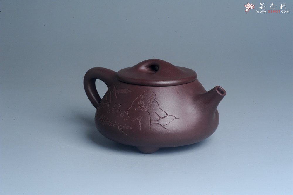 紫砂壶图片：实力派工艺师周斌 优质底槽青全手工精工满瓢壶 陶兴双刀装饰 特文气 玉壶写新竹 烹泉试乳茶 - 宜兴紫砂壶网