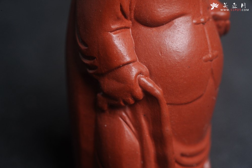 紫砂壶图片：精致大红袍朱泥财主手把件摆件茶宠 高6.5cm - 宜兴紫砂壶网