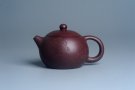 紫砂壶图片：实力派工艺师周斌优质底槽青全手工精工西施茶壶 实力名家刘伟涛装饰 有钱真好 - 宜兴紫砂壶网