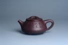 紫砂壶图片：实力派工艺师周斌 优质底槽青全手工精工满瓢壶 陶兴双刀装饰 特文气 玉壶写新竹 烹泉试乳茶 - 宜兴紫砂壶网