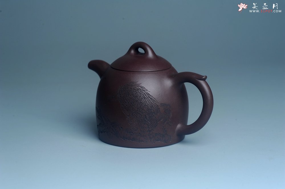 紫砂壶图片：实力派工艺师文砂苑堂主周斌 优质底槽青全手工精工秦权壶 鹰击长空 志在千里 - 宜兴紫砂壶网