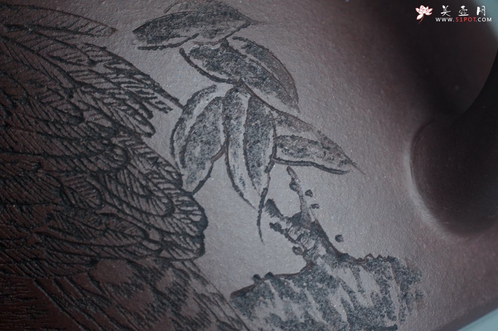 紫砂壶图片：实力派工艺师文砂苑堂主周斌 优质底槽青全手工精工秦权壶 鹰击长空 志在千里 - 宜兴紫砂壶网