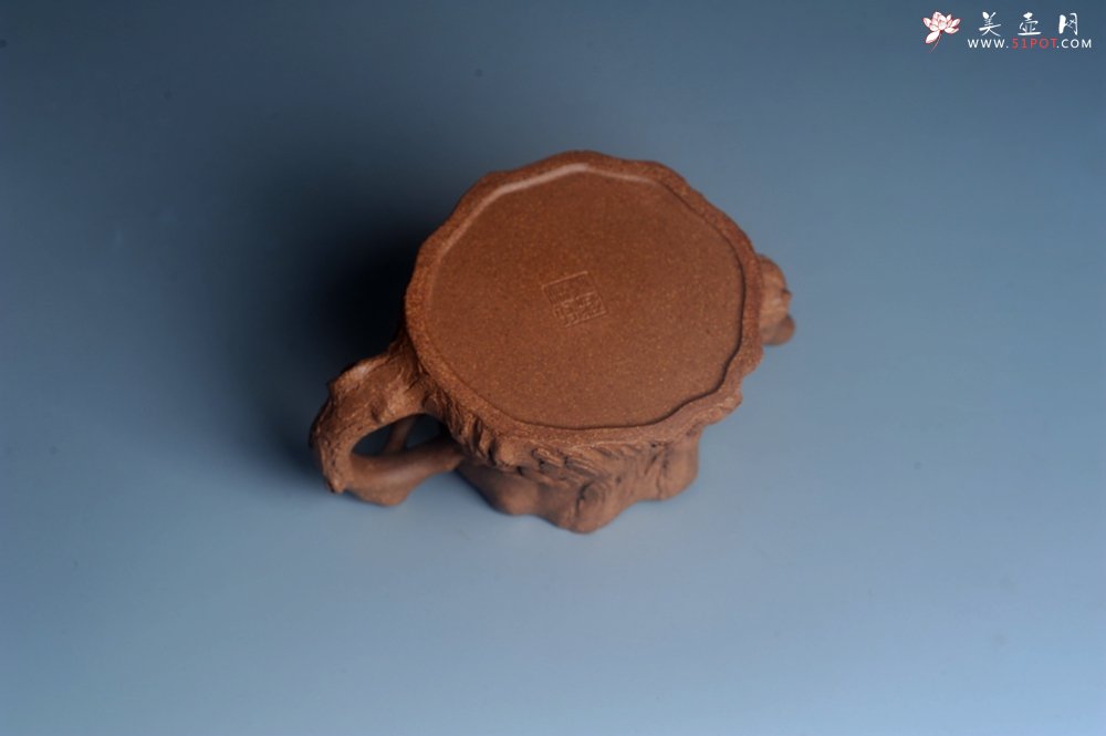 紫砂壶图片：潜力股唐老师 全手工精致老段松桩壶 肌理丰富生动 期待与您结缘 - 宜兴紫砂壶网