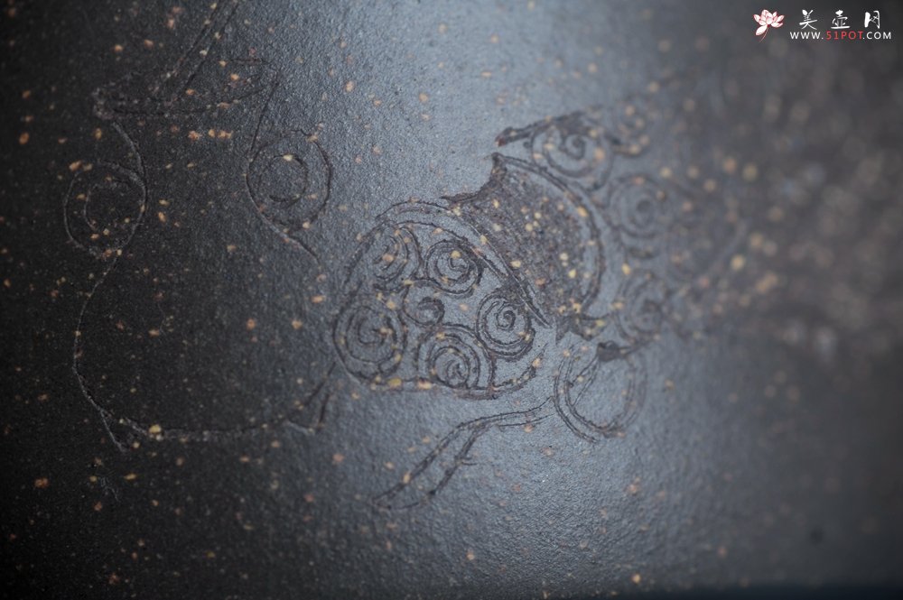 紫砂壶图片：美壶特惠 精致青段洋桶壶 清茶品日月 老酒醉人生 - 宜兴紫砂壶网