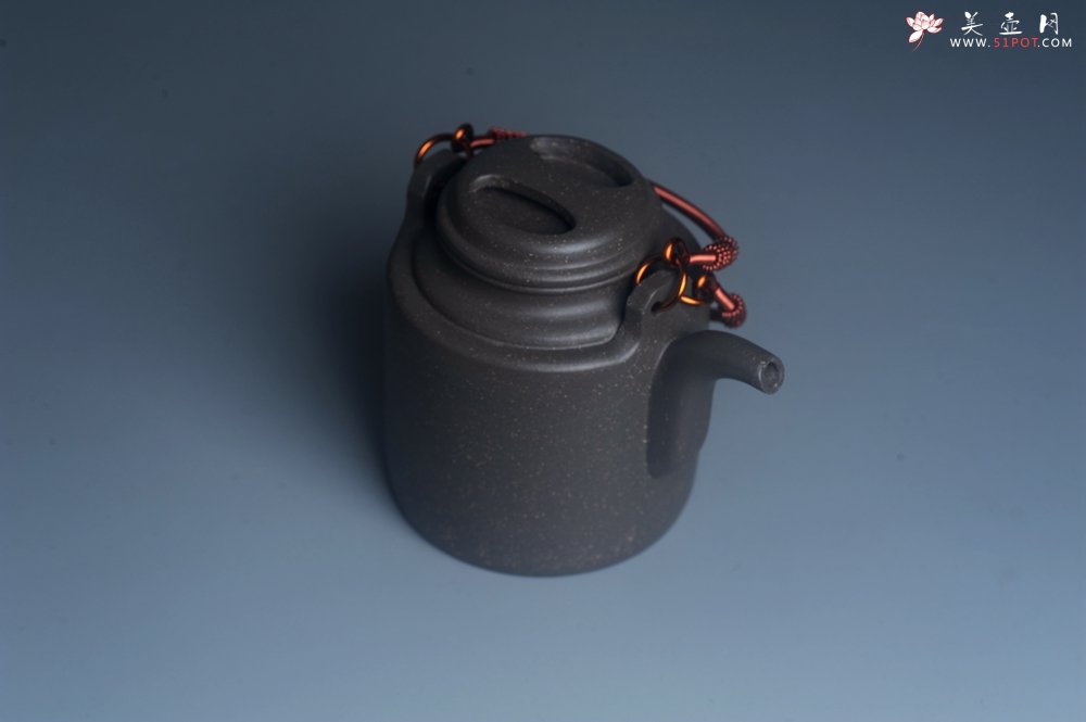 紫砂壶图片：美壶特惠 精致青段洋桶壶 清茶品日月 老酒醉人生 - 宜兴紫砂壶网