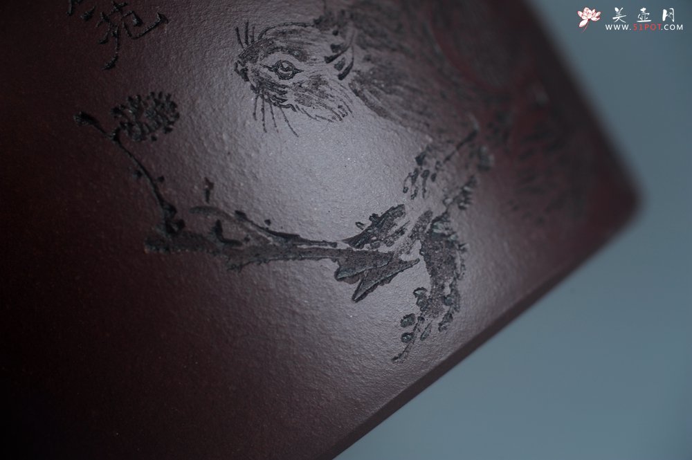 紫砂壶图片：实力派工艺师文砂苑堂主周斌 优质底槽青全手工精工秦权壶 秋果飘香庆丰收 满月增辉逢双喜 - 宜兴紫砂壶网