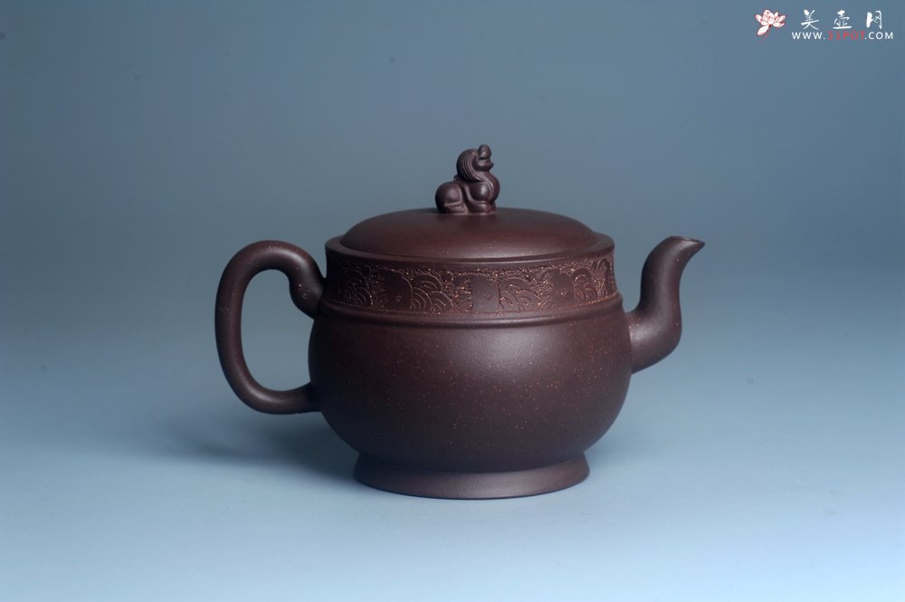 紫砂壶图片：美壶特惠 大口实用精工瑞狮壶 茶人醉爱 - 宜兴紫砂壶网