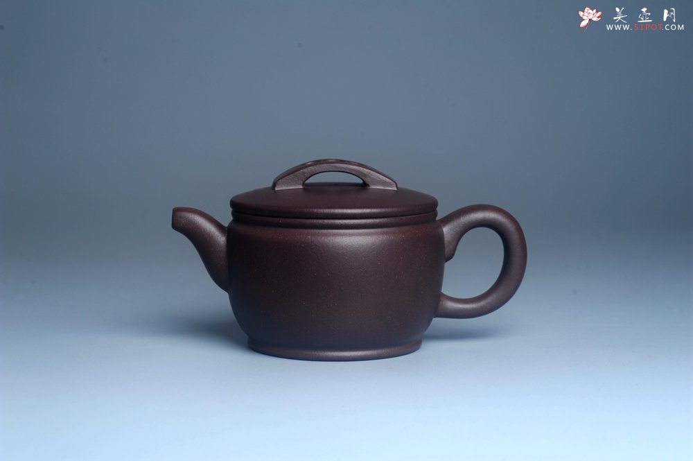 紫砂壶图片：美壶特惠 潜力股周学学老师 精工典范  精致老紫泥汉瓦壶 - 宜兴紫砂壶网