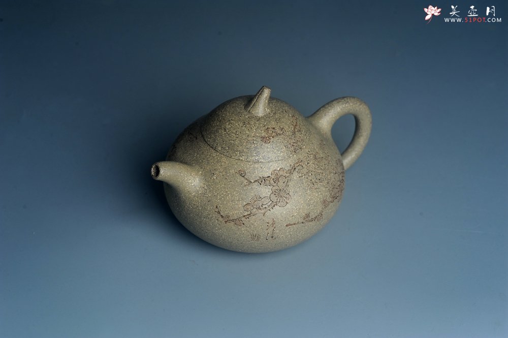 紫砂壶图片：实力派工艺师周斌 极品芝麻段泥 全手工茄瓜壶 装饰墨梅特文气 - 宜兴紫砂壶网