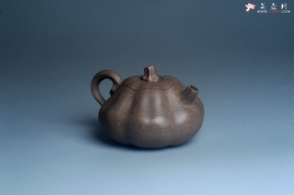 紫砂壶图片：美壶特惠 优质青降坡泥精致卡盖全手工仿生小南瓜 - 宜兴紫砂壶网