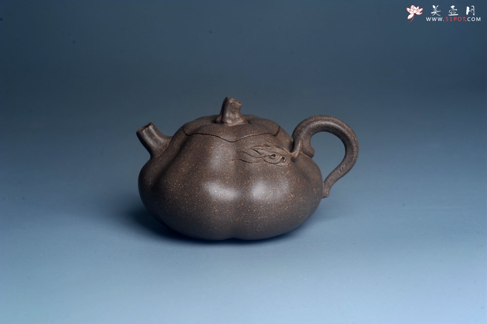 紫砂壶图片：美壶特惠 优质青降坡泥精致卡盖全手工仿生小南瓜 - 宜兴紫砂壶网