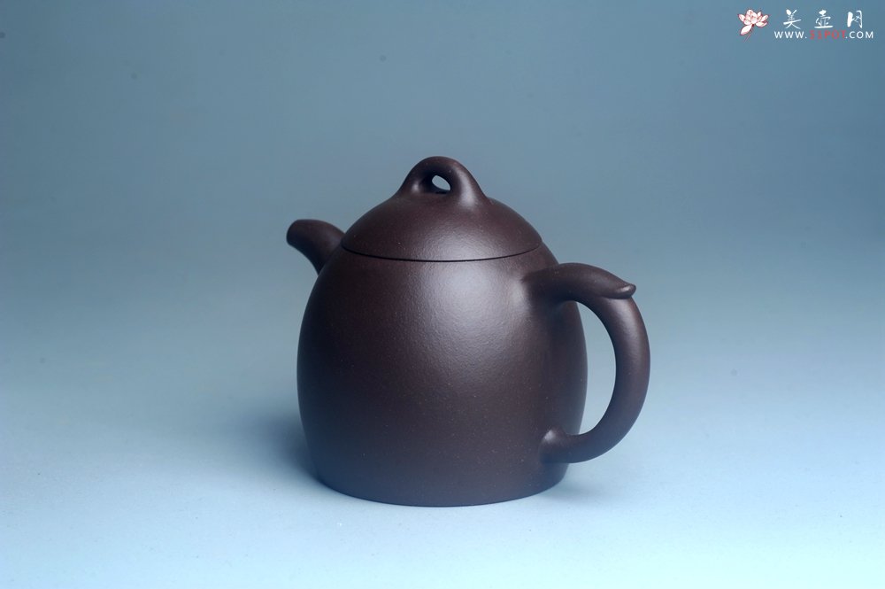 紫砂壶图片：美壶特惠 超精致老紫泥秦权壶 特文气 - 宜兴紫砂壶网