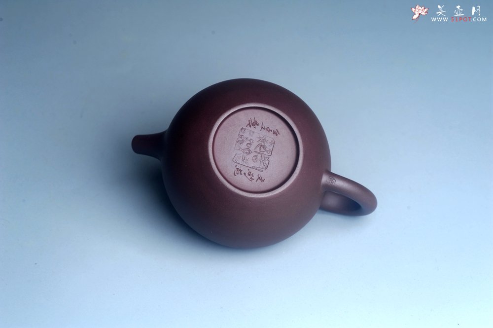 紫砂壶图片：实力派工艺师周斌优质底槽清全手工精工 原创寿桃壶 陶兴双刀装饰 福如东海长流水 寿比南山不老松 特文 - 宜兴紫砂壶网