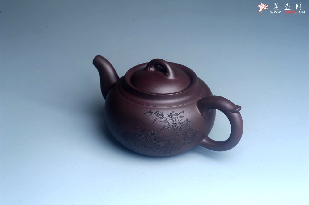 紫砂壶图片：特油润底曹青 全手工大蕴存心壶 寒江独钓 卡盖难度相当大 期待与亲结缘 - 宜兴紫砂壶网