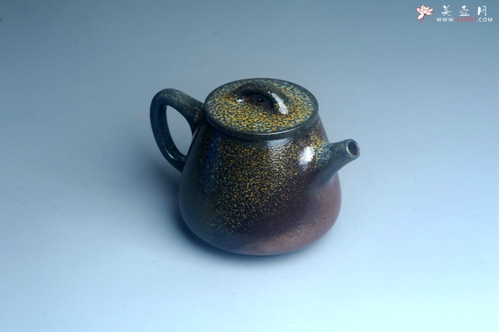 紫砂壶图片：美壶特惠 精致柴烧高石瓢壶 柴烧之佳品 - 宜兴紫砂壶网