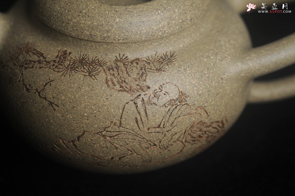 紫砂壶图片：实力派工艺师周斌 极品芝麻段泥 原创全手工牛韵壶 松涛烹雪醒诗梦 竹院浮烟荡俗尘 - 宜兴紫砂壶网