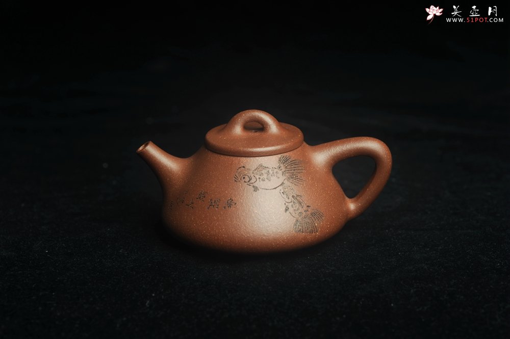 紫砂壶图片：美壶特惠 高温降坡泥精致小子冶石瓢 装饰鱼乐图 特文气 - 宜兴紫砂壶网