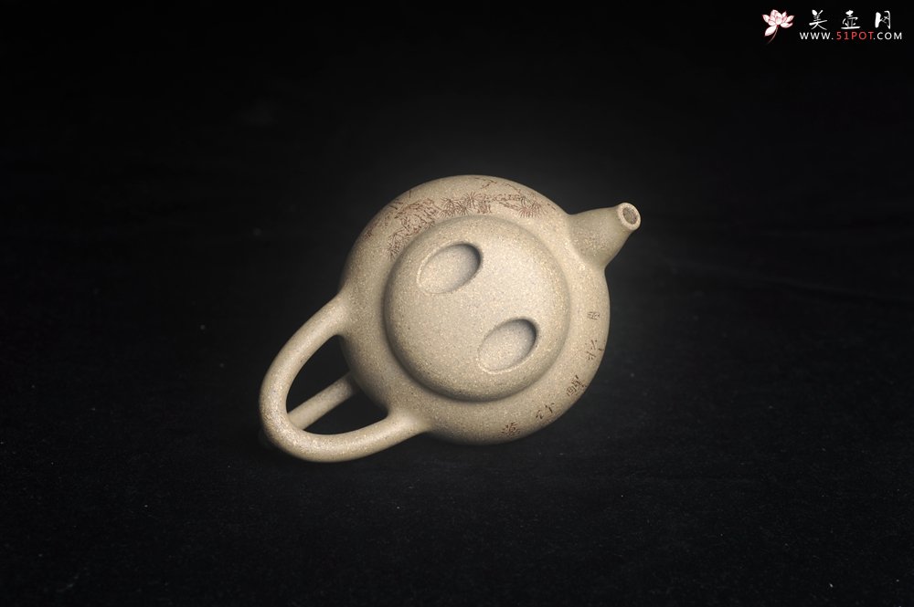 紫砂壶图片：实力派工艺师周斌 极品芝麻段泥 原创全手工牛韵壶 松涛烹雪醒诗梦 竹院浮烟荡俗尘 - 宜兴紫砂壶网