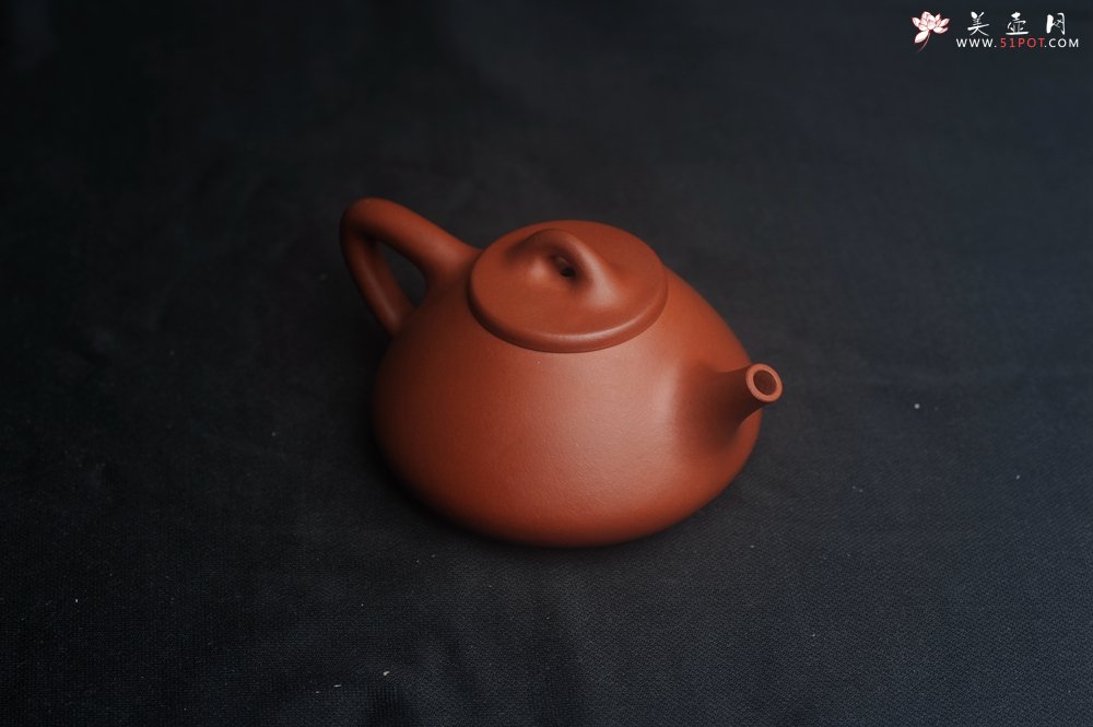 紫砂壶图片：潜力股周小培老师 老师家藏黄龙山一号井小红泥 全手工小子冶石瓢茶壶 特文气 - 宜兴紫砂壶网