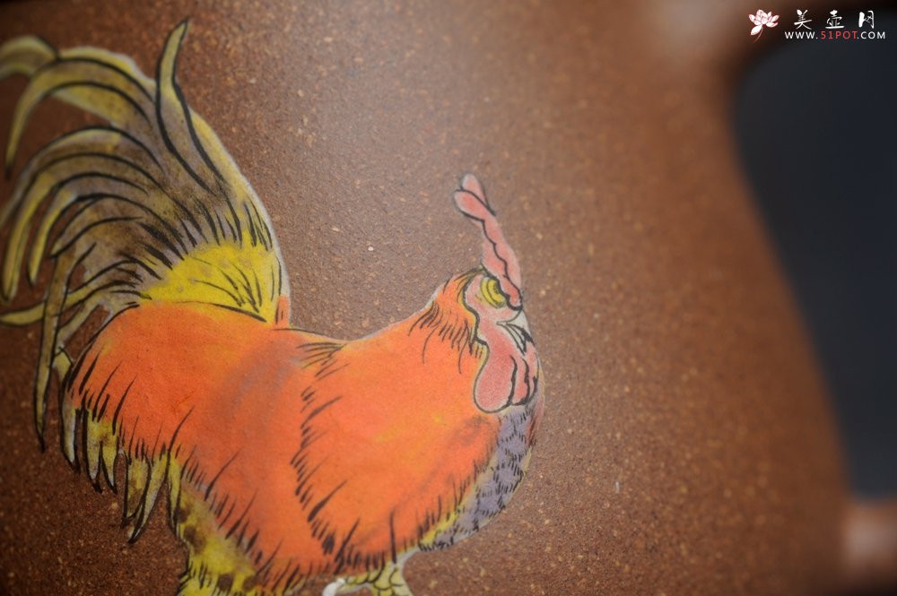 紫砂壶图片：美壶特惠 潜力股王静然 精致老段泥高石瓢 泥绘大公鸡 特吉利文气 - 宜兴紫砂壶网