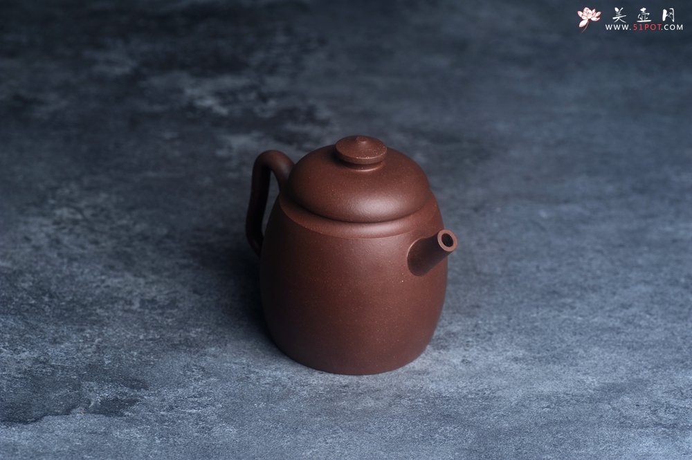 紫砂壶图片：美壶特惠 精致黑星红拼紫泥（家藏限量）高帽巨轮壶 球孔出水爽利 茶人醉爱 - 宜兴紫砂壶网