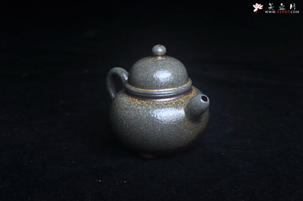 紫砂壶图片：美壶特惠 精致柴烧三足鼎壶 柴烧之佳品 - 宜兴紫砂壶网