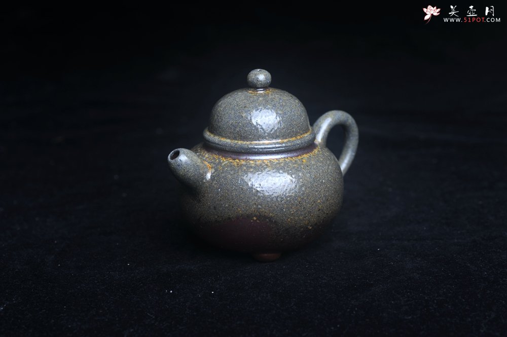 紫砂壶图片：美壶特惠 精致柴烧三足鼎壶 柴烧之佳品 - 宜兴紫砂壶网