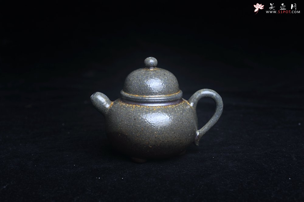 紫砂壶图片：美壶特惠 精致柴烧三足鼎壶 柴烧之佳品 - 宜兴紫砂壶网