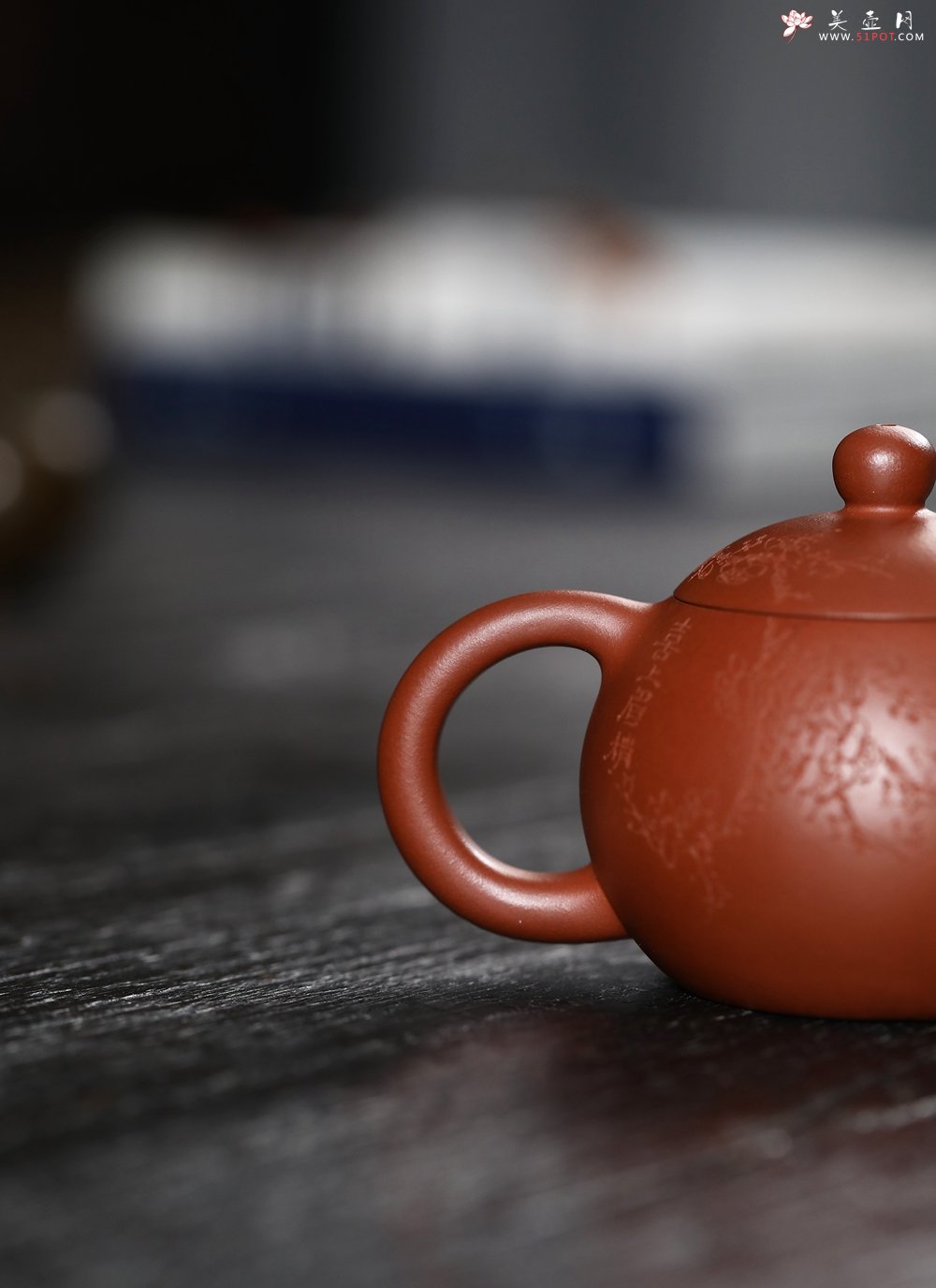 紫砂壶图片：潜力股周小培 黄龙山小红泥 特好全手工西施 装饰喜上眉梢 特文气 - 宜兴紫砂壶网