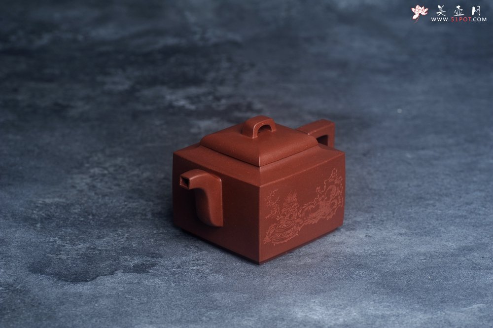 紫砂壶图片：全手工优质底槽清精致亚明四方壶 装饰清供图 特文气 - 宜兴紫砂壶网