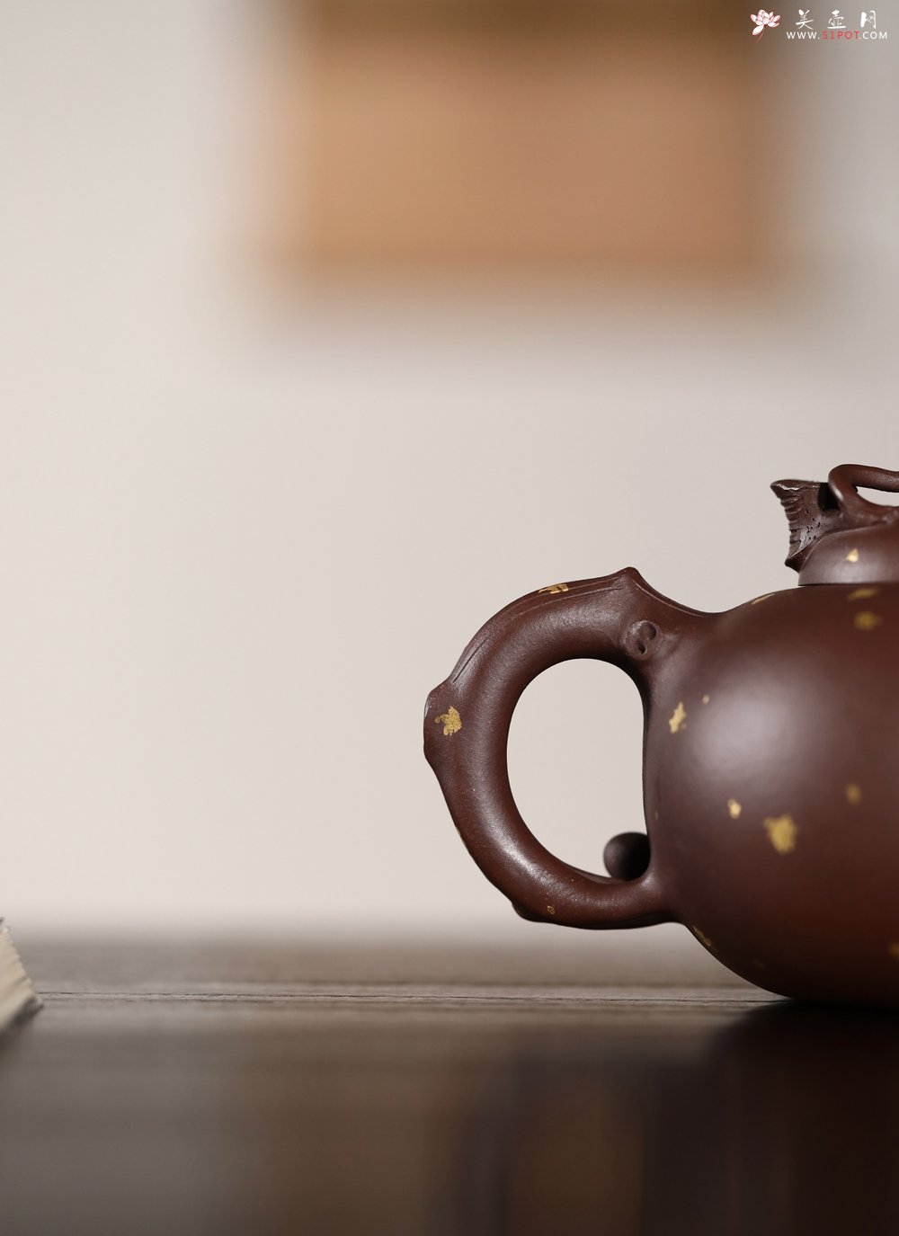 紫砂壶图片：潜力股周学学全手工洒金工艺特好文革紫泥精制寿桃壶 特费工 - 宜兴紫砂壶网