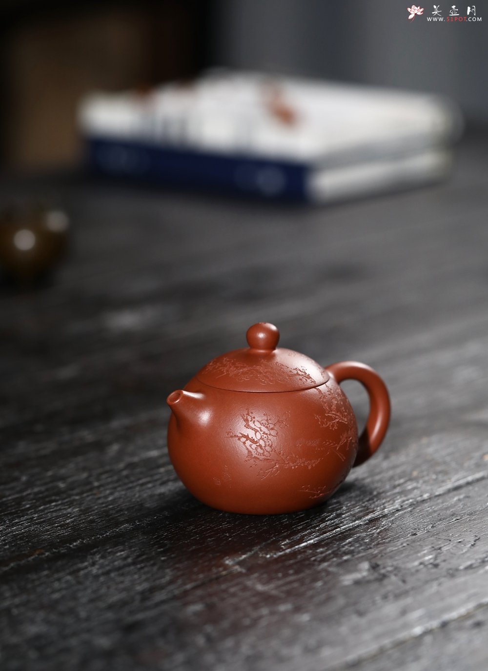 紫砂壶图片：潜力股周小培 黄龙山小红泥 特好全手工西施 装饰喜上眉梢 特文气 - 宜兴紫砂壶网