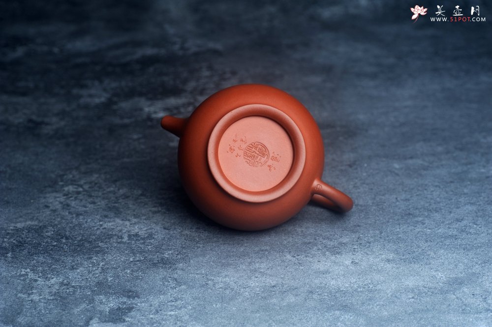 紫砂壶图片：美壶特惠 全手工优质黄龙山红泥刹凹成型单片拍打潘壶 - 宜兴紫砂壶网