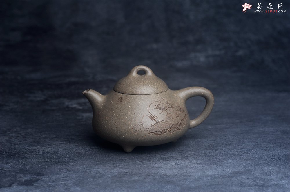 紫砂壶图片：美壶特惠 美壶网特供限量极品高温四号井老青段 精工乳瓢茶壶 装饰人物 特文气 - 宜兴紫砂壶网